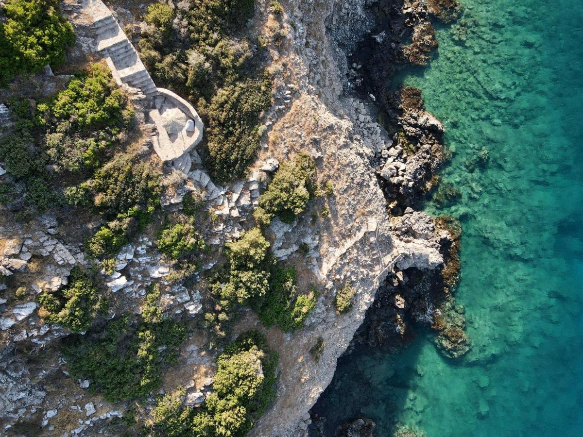 Villa Aiolos: Above The Sea, Within Agios Nikolaos Exterior foto